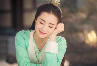 胡冰卿的背景,从校园新星到影视界璀璨星辰的蜕变之路