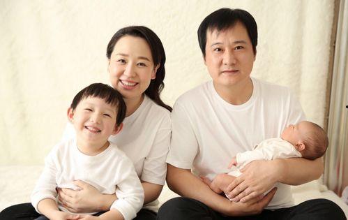 林丽娴的老公结婚照片,浪漫婚礼见证爱情升华